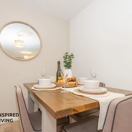 Stylish & Modern 2 Bed 2 Bath With Free Parking Apartment Leeds  Exterior photo