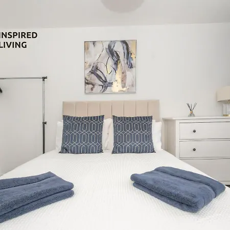 Stylish & Modern 2 Bed 2 Bath With Free Parking Apartment Leeds  Exterior photo
