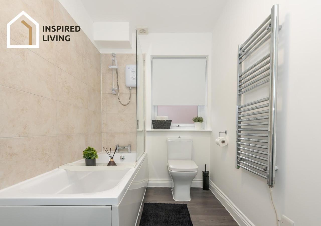 Stylish & Modern 2 Bed 2 Bath With Free Parking Apartment Leeds (West Yorkshire)