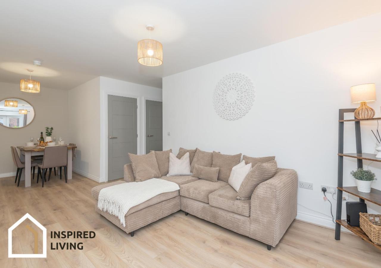 Apartment Stylish & Modern 2 Bed 2 Bath With Free Parking