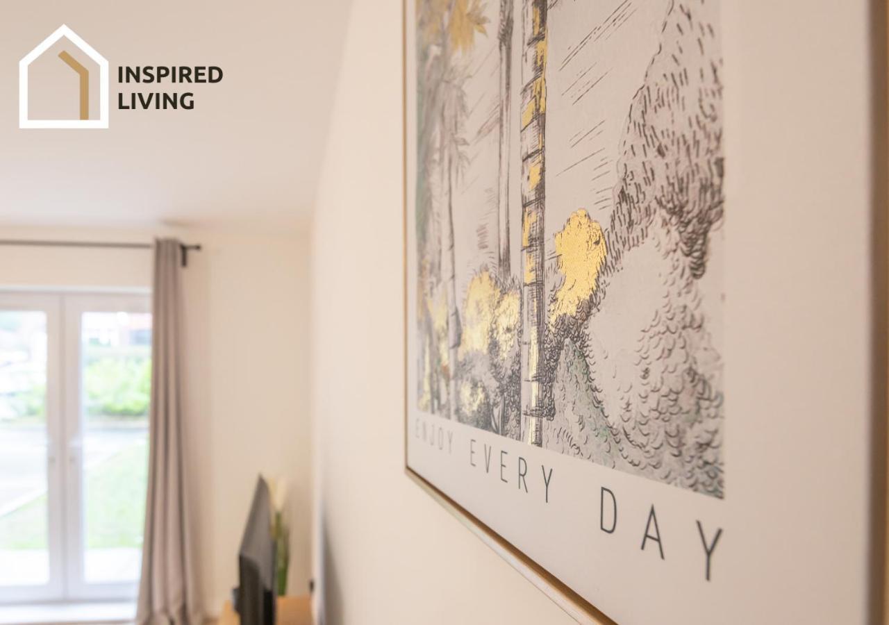 Stylish & Modern 2 Bed 2 Bath With Free Parking Apartment Leeds (West Yorkshire)